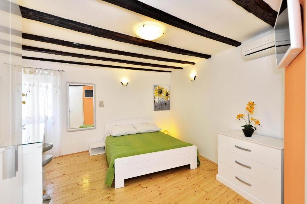 דירות ספליט Marigold Stone House מראה חיצוני תמונה
