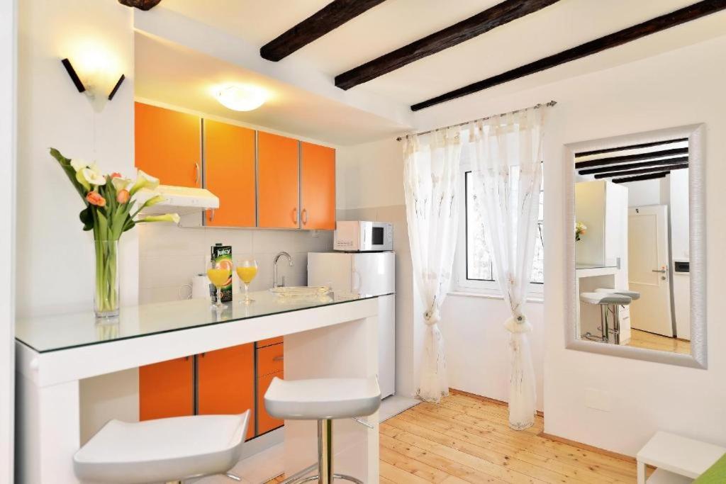 דירות ספליט Marigold Stone House מראה חיצוני תמונה