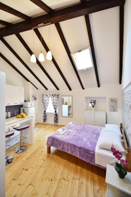 דירות ספליט Marigold Stone House מראה חיצוני תמונה